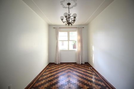 Apartamento para alugar com 2 quartos, 60m² em São Geraldo, Porto Alegre
