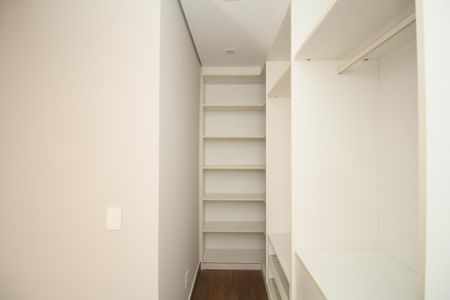 Apartamento para alugar com 61m², 1 quarto e 2 vagasCloset