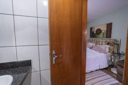 Casa à venda com 148m², 3 quartos e 1 vaga Casa à venda com 148m², 3 quartos e 1 vagaBanheiro do Quarto 1