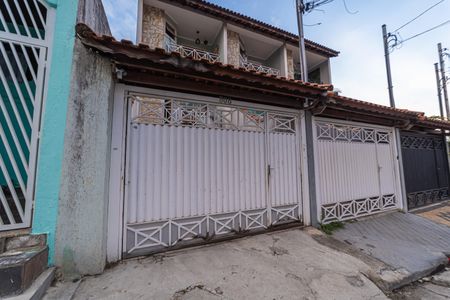 Casa à venda com 148m², 3 quartos e 1 vaga Casa à venda com 148m², 3 quartos e 1 vagaFachada