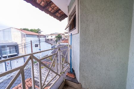 Casa à venda com 148m², 3 quartos e 1 vaga Casa à venda com 148m², 3 quartos e 1 vagaVaranda