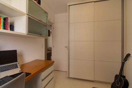 Apartamento para alugar com 73m², 2 quartos e 1 vagaQuarto - Escritório