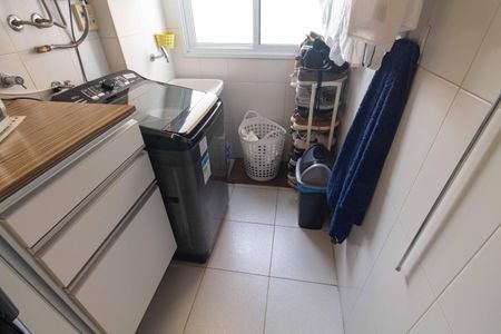 Apartamento para alugar com 73m², 2 quartos e 1 vagaÁrea de Serviço