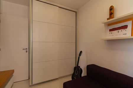 Apartamento para alugar com 73m², 2 quartos e 1 vagaQuarto - Escritório