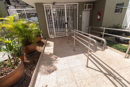 Apartamento para alugar com 73m², 2 quartos e 1 vagaEntrada