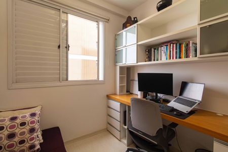 Apartamento para alugar com 73m², 2 quartos e 1 vagaQuarto - Escritório