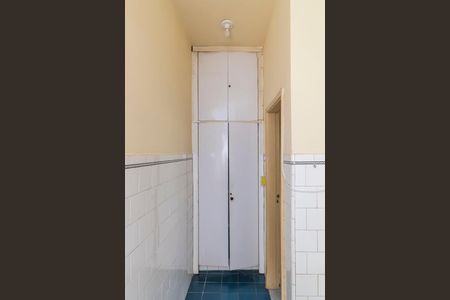Apartamento para alugar com 75m², 2 quartos e sem vaga Apartamento para alugar com 75m², 2 quartos e sem vagaCozinha - Armários