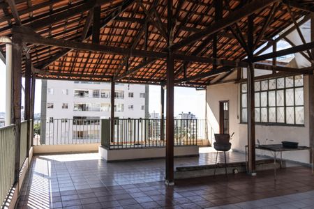 Casa para alugar com 237m², 3 quartos e 1 vagaÁrea externa