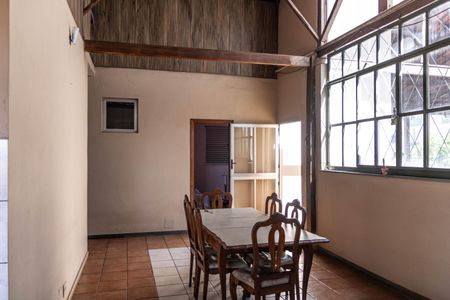 Sala de casa para alugar com 3 quartos, 237m² em Barroca, Belo Horizonte