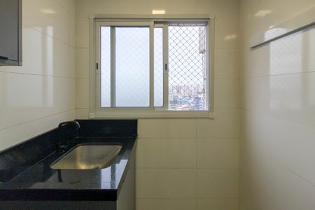 Área de Serviço de apartamento para alugar com 3 quartos, 115m² em Nova Mirim, Praia Grande