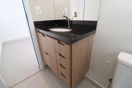 Apartamento para alugar com 79m², 2 quartos e 2 vagasBanheiro do Quarto 2