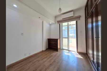 Apartamento para alugar com 68m², 1 quarto e sem vagaQuarto 