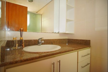 Apartamento à venda com 90m², 3 quartos e 2 vagasBanheiro da Suíte