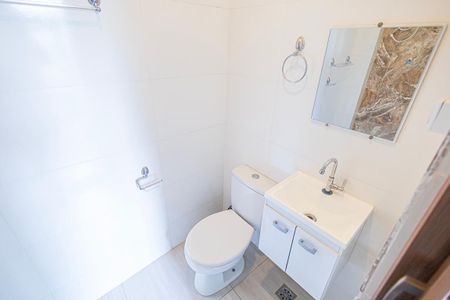 Banheiro de kitnet/studio para alugar com 1 quarto, 30m² em Ouro Preto, Belo Horizonte