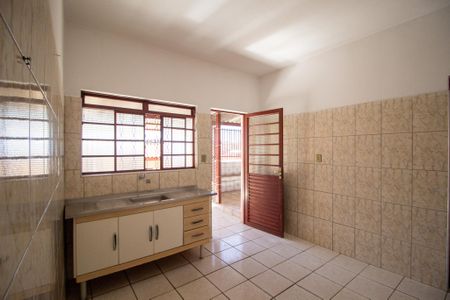 Casa para alugar com 300m², 3 quartos e 3 vagasCozinha Casa 2