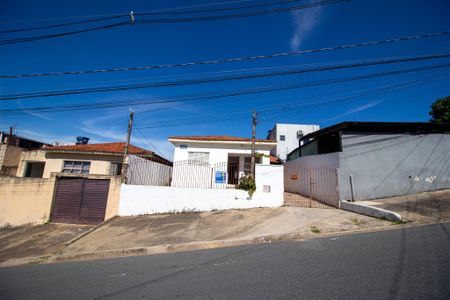 Casa para alugar com 300m², 3 quartos e 3 vagasFachada 