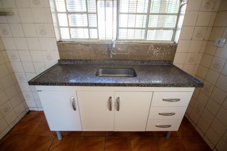 Casa para alugar com 300m², 3 quartos e 3 vagasCozinha 