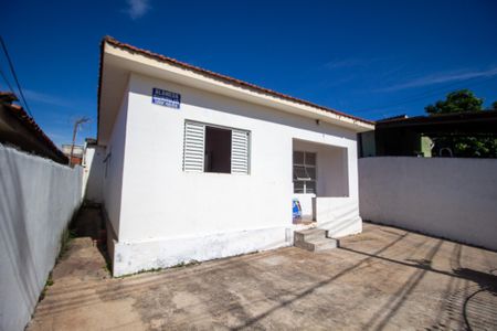 Casa para alugar com 300m², 3 quartos e 3 vagasFachada 