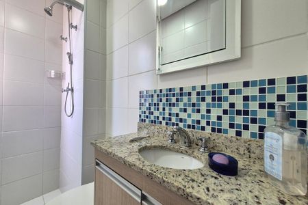 Apartamento para alugar com 80m², 2 quartos e 2 vagasBanheiro