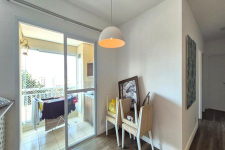 Sala de TV de apartamento para alugar com 2 quartos, 80m² em Ponte Preta, Campinas