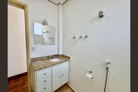 Casa para alugar com 400m², 4 quartos e 5 vagasBanheiro 3
