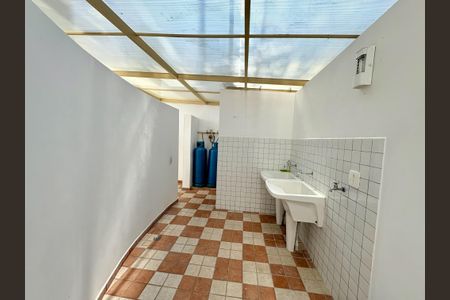 Casa para alugar com 400m², 4 quartos e 5 vagasLavanderia 