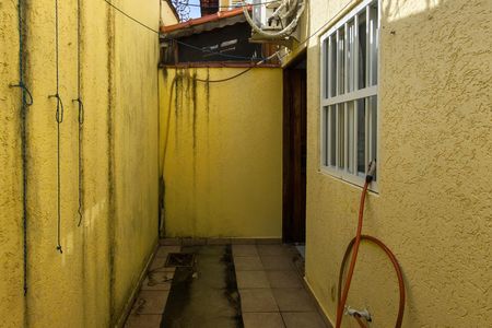 Casa de condomínio para alugar com 60m², 2 quartos e 1 vagaQuintal