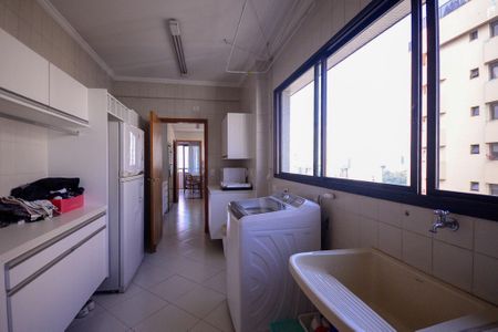 Apartamento à venda com 198m², 3 quartos e 3 vagasÁrea de Serviço 