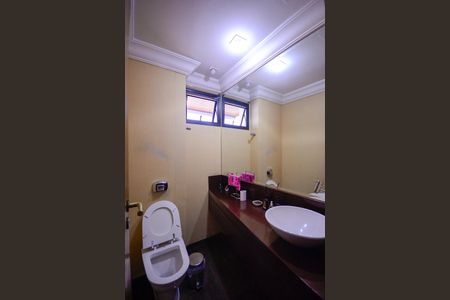 Apartamento à venda com 198m², 3 quartos e 3 vagasLavabo 