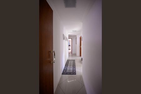 Apartamento à venda com 198m², 3 quartos e 3 vagasCorredor de Acesso aos quartos 