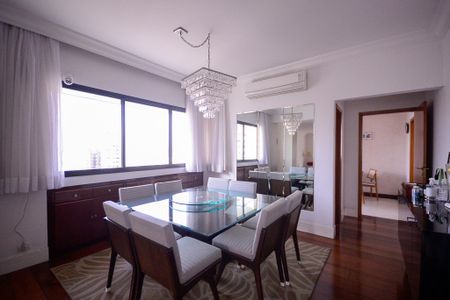 Apartamento à venda com 198m², 3 quartos e 3 vagasSala de Jantar 