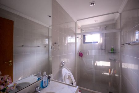 Apartamento à venda com 198m², 3 quartos e 3 vagasBanheiro do Quarto 1 