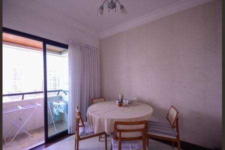 Apartamento à venda com 198m², 3 quartos e 3 vagasCozinha 