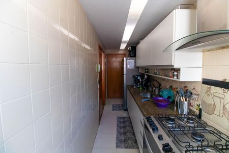 Apartamento à venda com 72m², 2 quartos e 1 vagaCozinha e Área de Serviço