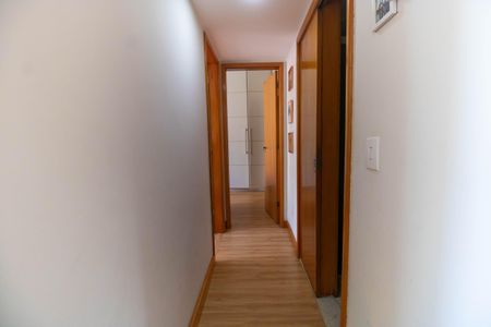 Apartamento à venda com 72m², 2 quartos e 1 vagaCorredor 