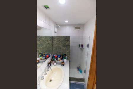 Apartamento à venda com 72m², 2 quartos e 1 vagaBanheiro da Suíte
