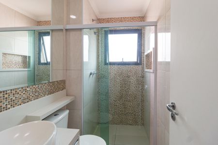Apartamento para alugar com 62m², 2 quartos e 2 vagasBanheiro da suíte