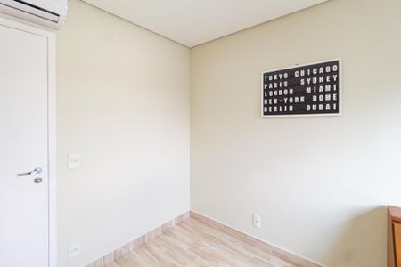 Apartamento para alugar com 62m², 2 quartos e 2 vagasQuarto