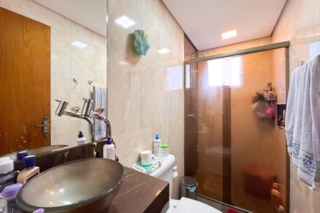 Apartamento à venda com 62m², 2 quartos e 1 vaga Apartamento à venda com 62m², 2 quartos e 1 vagaBanheiro Social
