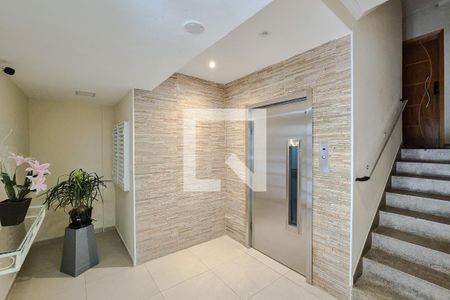 Apartamento à venda com 62m², 2 quartos e 1 vaga Apartamento à venda com 62m², 2 quartos e 1 vagaÁrea comum - Hall