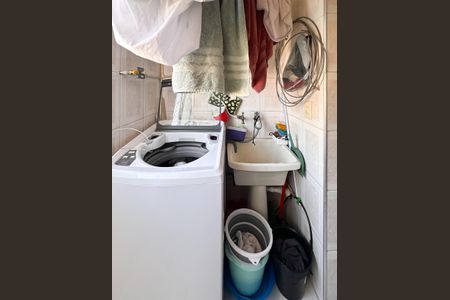 Apartamento à venda com 62m², 2 quartos e 1 vaga Apartamento à venda com 62m², 2 quartos e 1 vagaÁrea de Serviço
