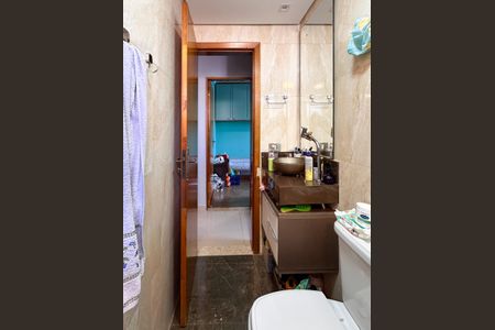 Apartamento à venda com 62m², 2 quartos e 1 vaga Apartamento à venda com 62m², 2 quartos e 1 vagaBanheiro Social
