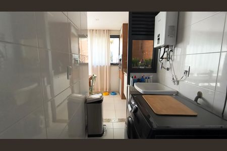 Apartamento à venda com 72m², 2 quartos e 1 vagaCozinha e Área de Serviço 