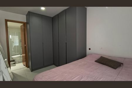 Apartamento à venda com 72m², 2 quartos e 1 vagaSuíte 