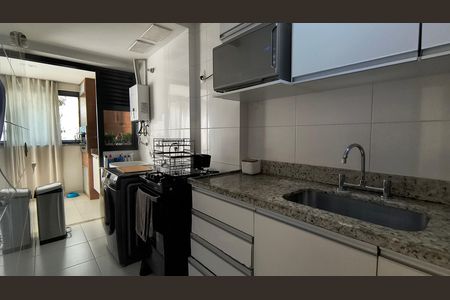 Apartamento à venda com 72m², 2 quartos e 1 vagaCozinha e Área de Serviço 
