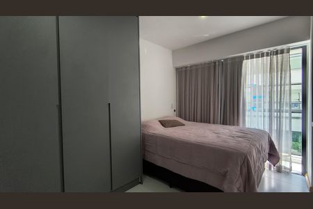 Suíte  de apartamento à venda com 2 quartos, 72m² em Recreio dos Bandeirantes, Rio de Janeiro