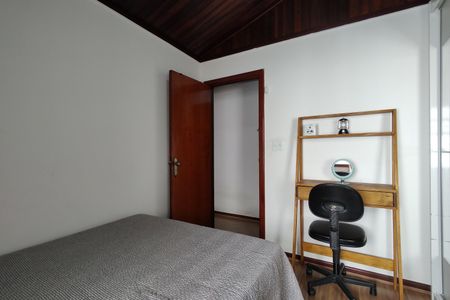 Casa de condomínio à venda com 200m², 3 quartos e 2 vagasQuarto 3