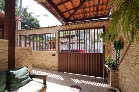 Casa de condomínio à venda com 200m², 3 quartos e 2 vagasGaragem