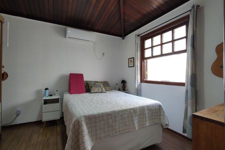 Casa de condomínio à venda com 200m², 3 quartos e 2 vagasQuarto 2 - Suíte