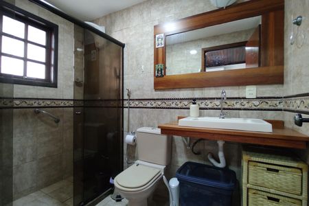 Casa de condomínio à venda com 200m², 3 quartos e 2 vagasBanheiro da Suíte 1